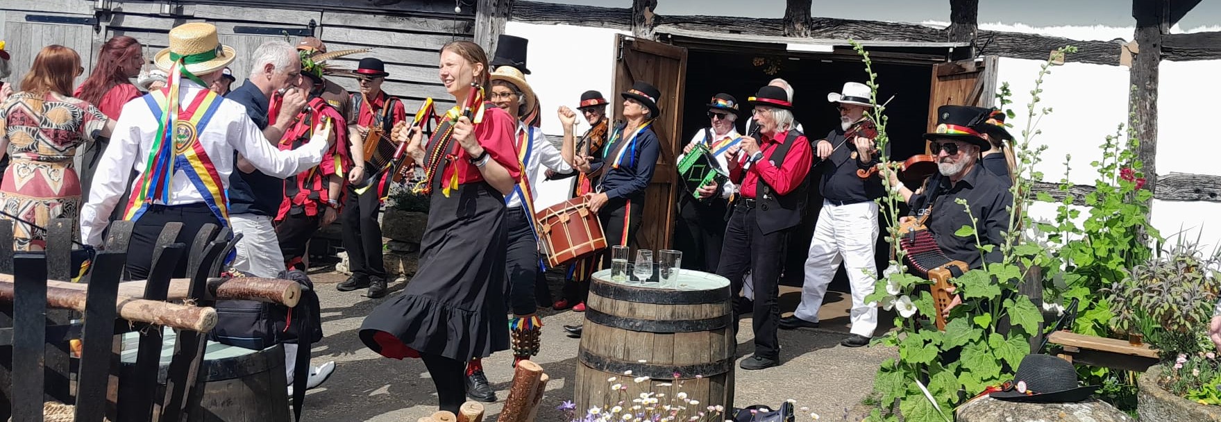 picture of mass dancing