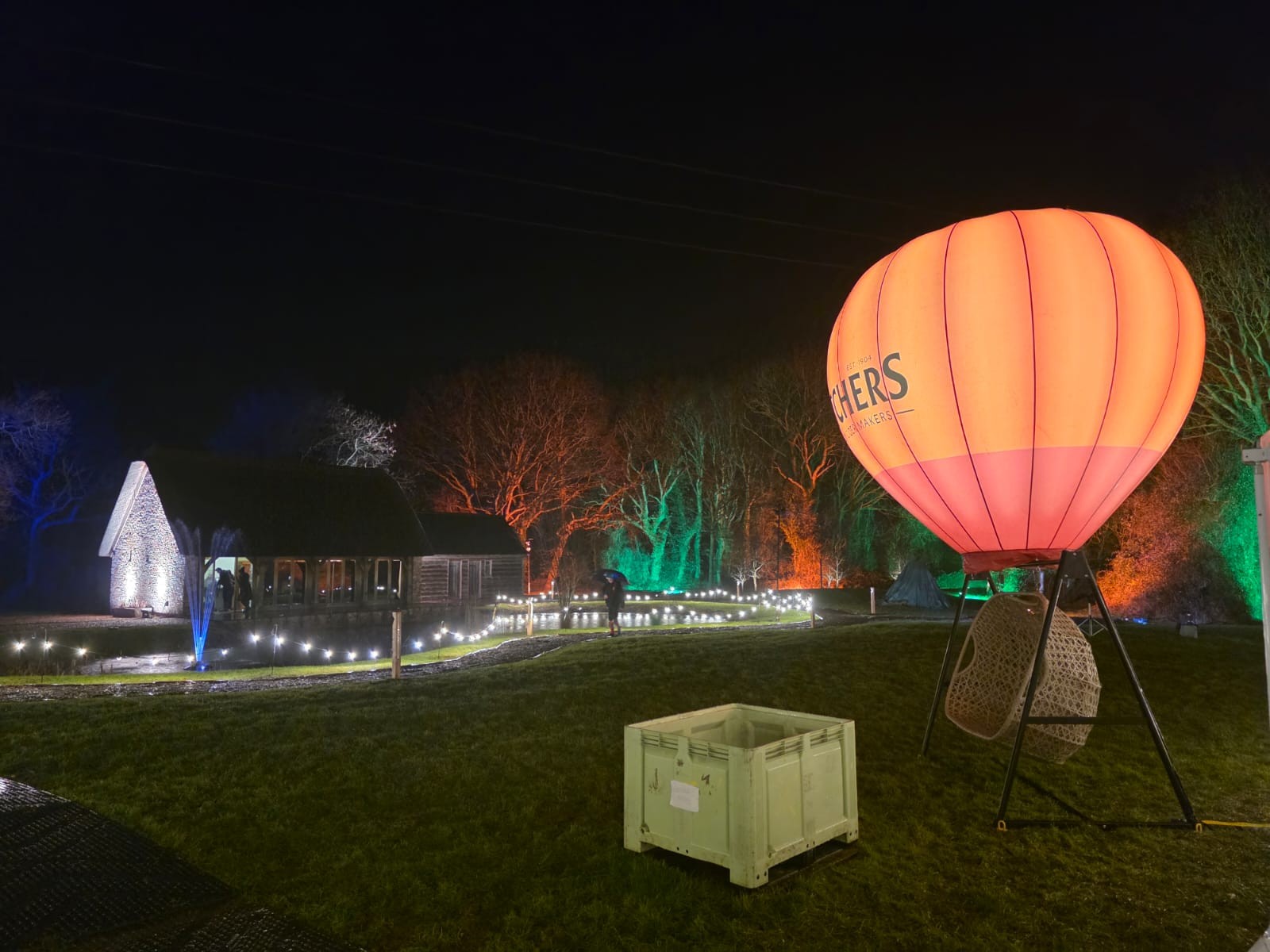 picture of wassail balloon 